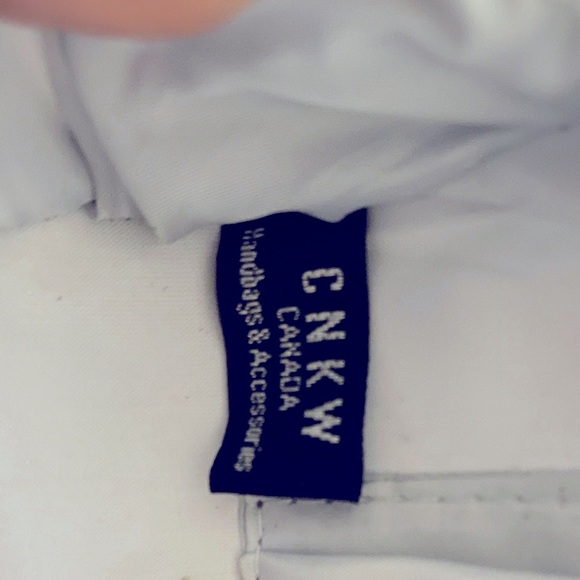 CNKW silver glittering handbag/evening clutch - Picture 5 of 5